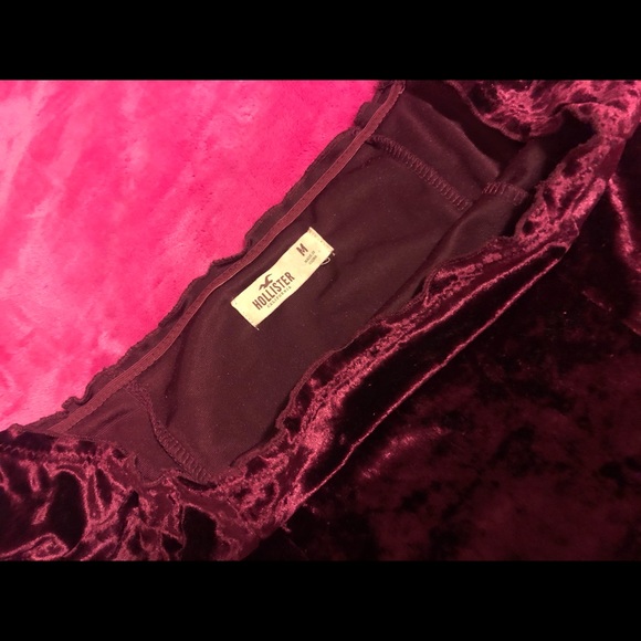 Hollister Burgundy velvet off the shoulder dress - Picture 2 of 3